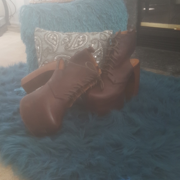 Women's Platform Heels - Picture 1 of 1